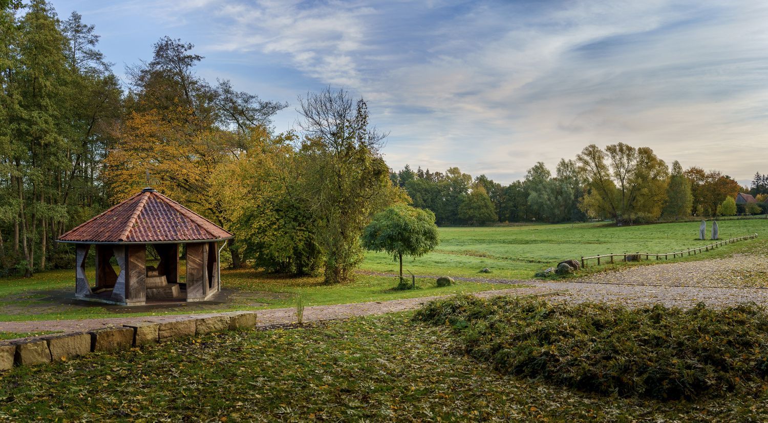 Ausblick ins Hahnenbachtal Ausblick ins Hahnenbachtal