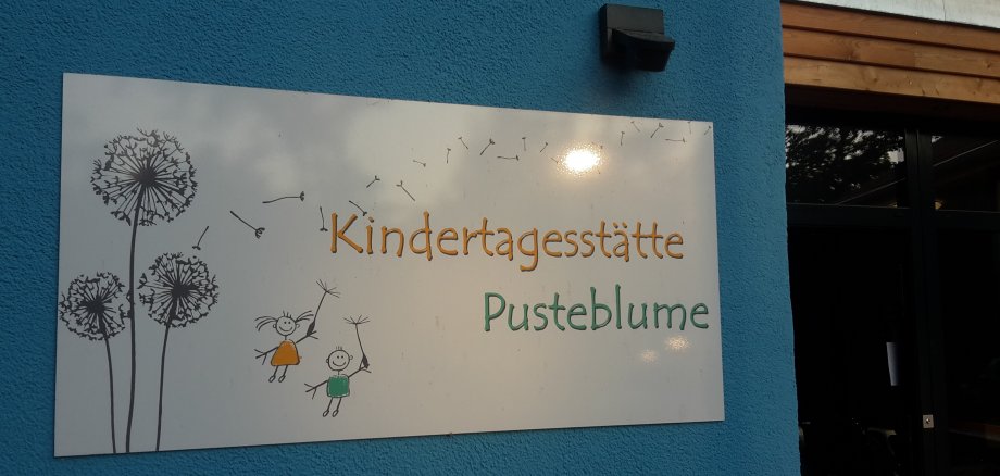 Schild im Eingangsbereich