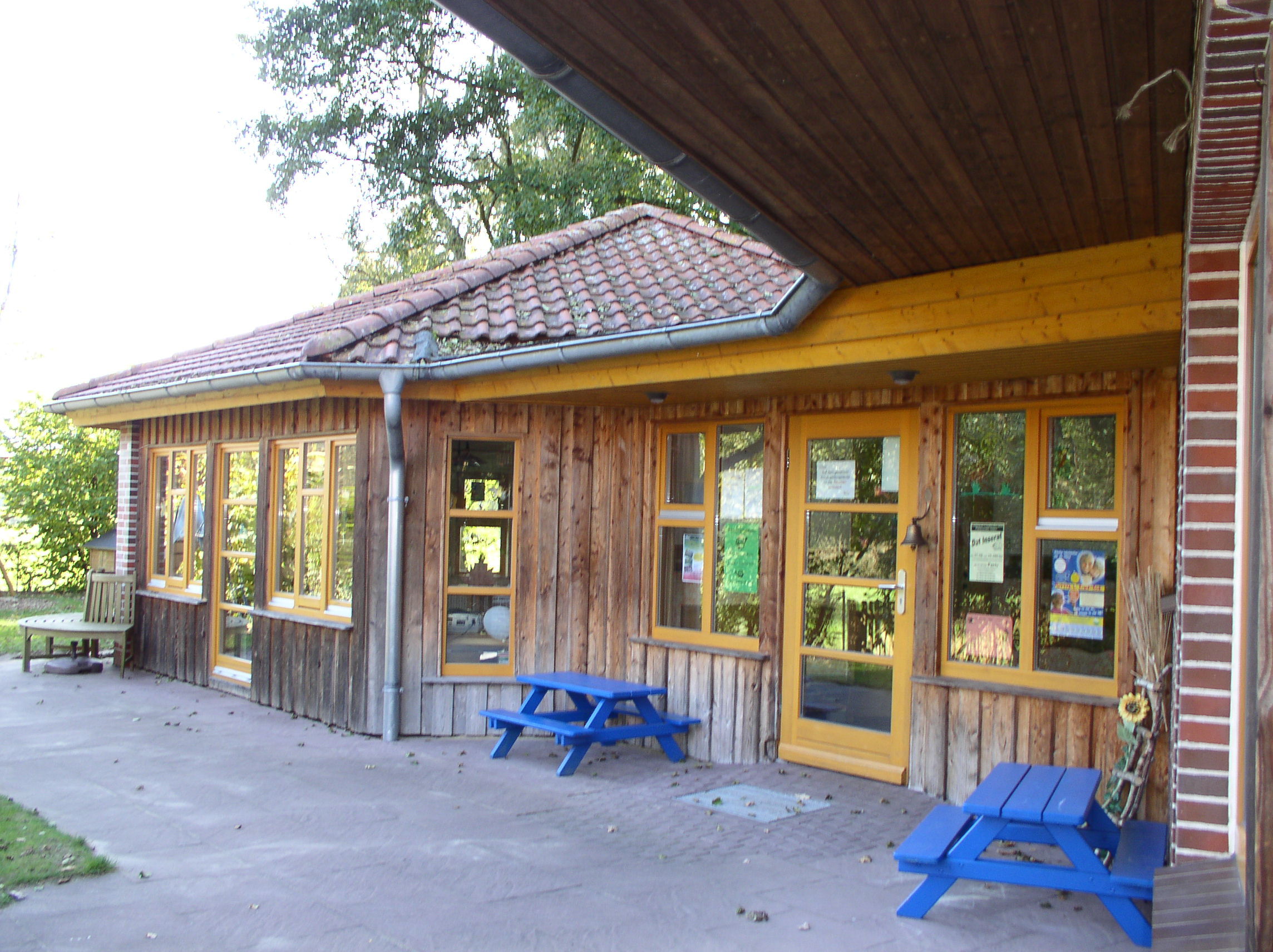 Kindergarten Löwenzahn Eingangsbereich Außenstelle Tewel